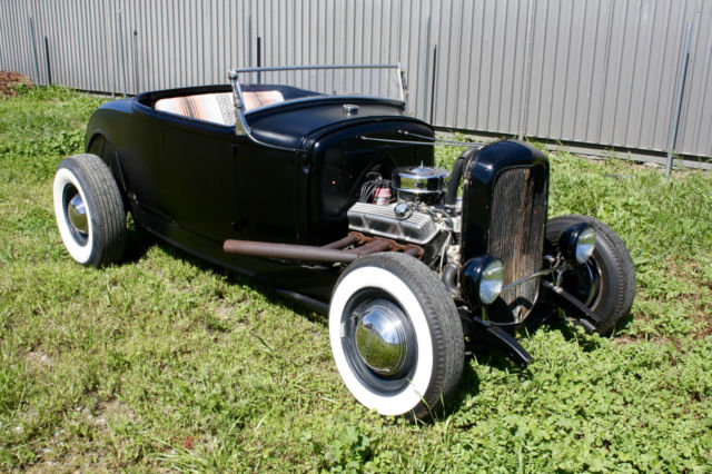 1930 Ford Model A (Black/Black)