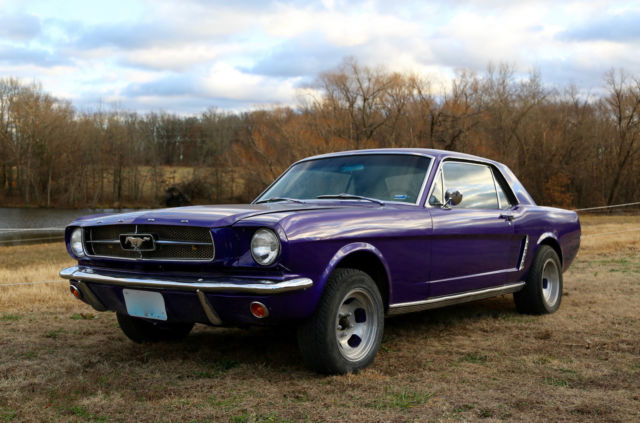 1965 Ford Mustang (Purple/Black)