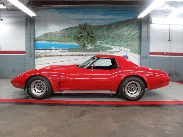 1974 Chevrolet Corvette (Red/Black)