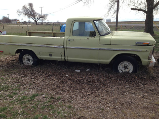 1968 Ford F-100 (Yellow/Yellow)