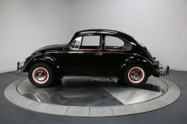 1966 Volkswagen Beetle - Classic (Black/Red)