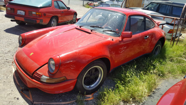 1971 Porsche 911 (Red/Red)
