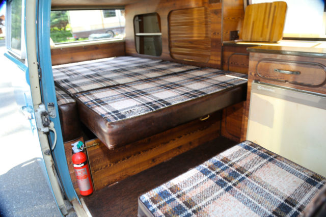 1978 Volkswagen Bus/Vanagon (Blue/Brown)