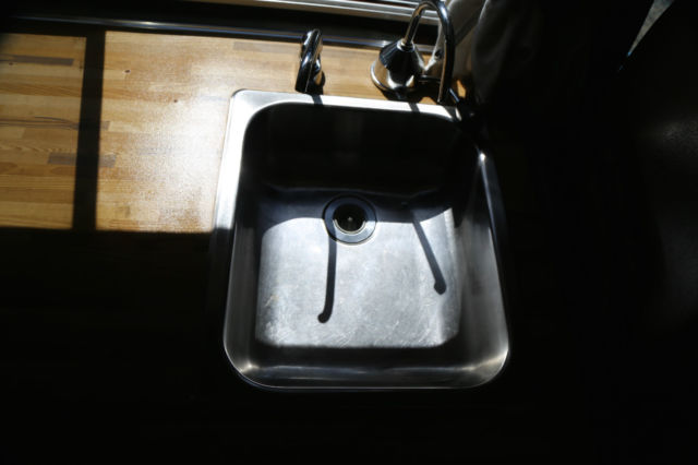 1978 Volkswagen Bus/Vanagon (Blue/Brown)