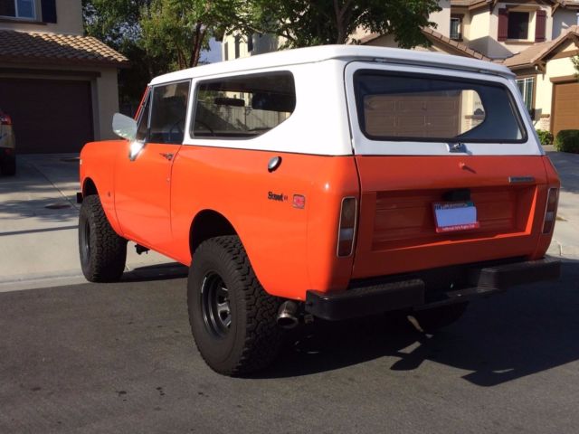 1973 International Harvester Scout (Orange/Black)
