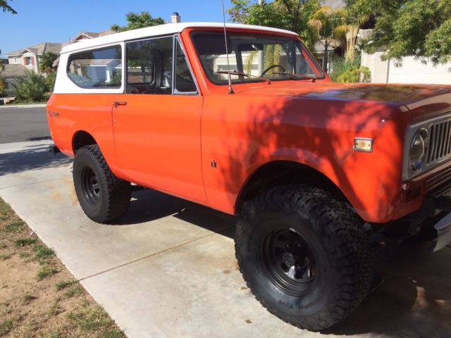 1973 International Harvester Scout (Orange/Black)