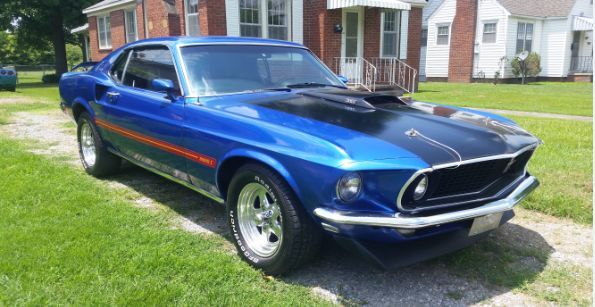 1969 Ford Mustang (Blue/Black)