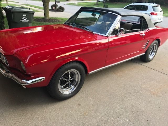 1966 Ford Mustang (Red/Black & Parchment)
