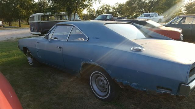 1970 Dodge Charger (Blue/White)