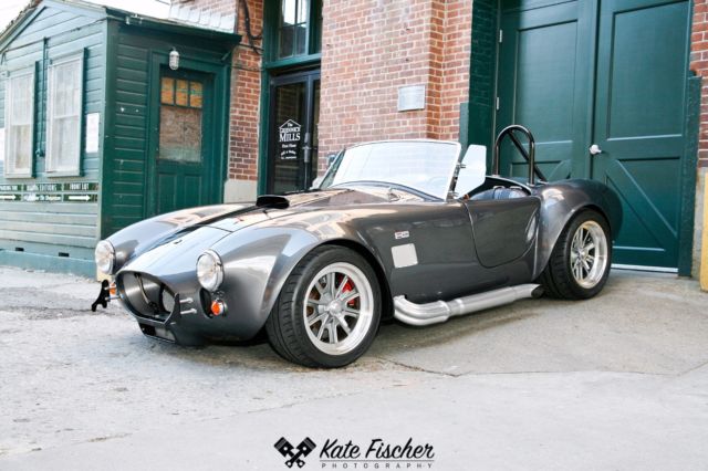 1965 Shelby Cobra (Gray/Black)