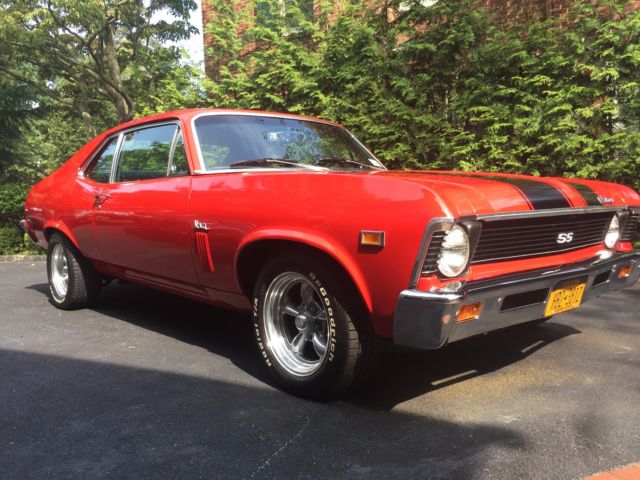1969 Chevrolet Nova (Red/Black)