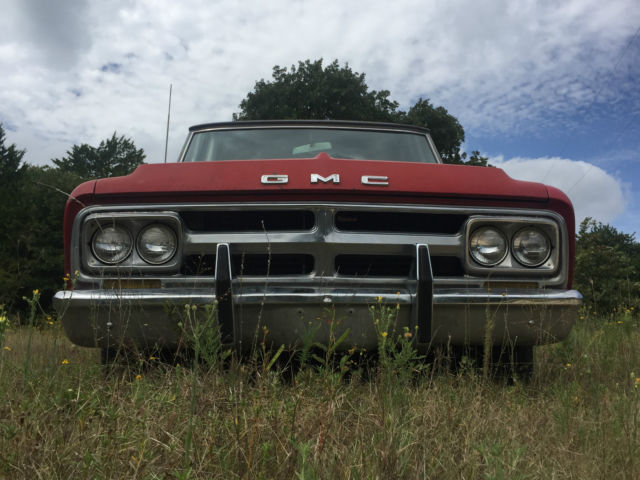1967 GMC C10 (Red/Red)