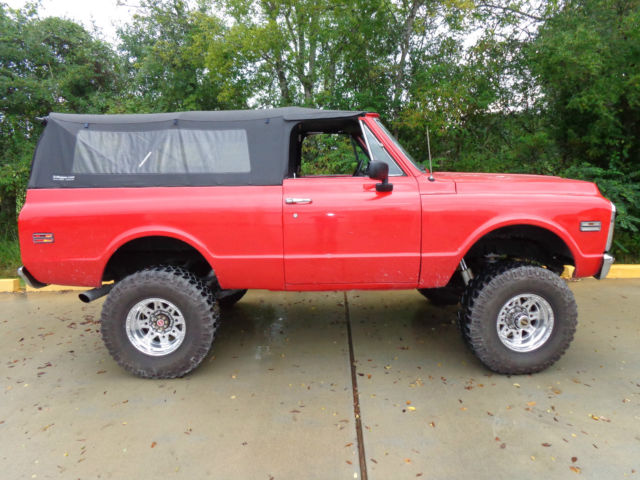 1971 Chevrolet Blazer (Red/Gray)