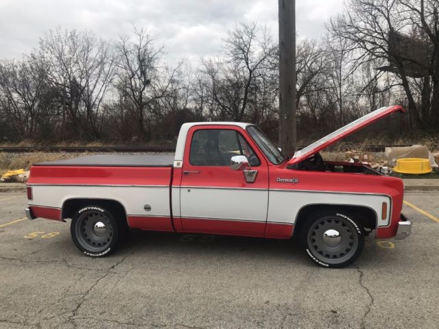 1974 Chevrolet C-10 (Orange/Black)