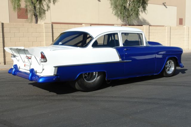 1955 Chevrolet Bel Air/150/210 (Blue/Black)