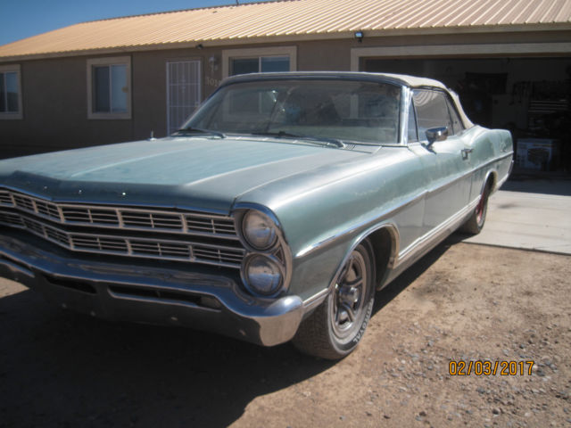 1967 Ford Galaxie (Blue/Blue)