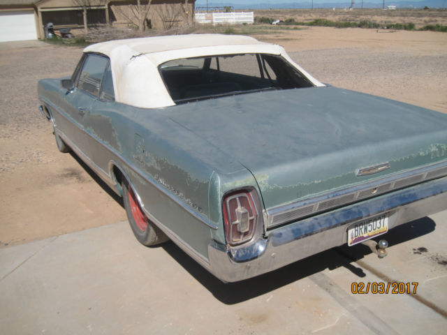 1967 Ford Galaxie (Blue/Blue)