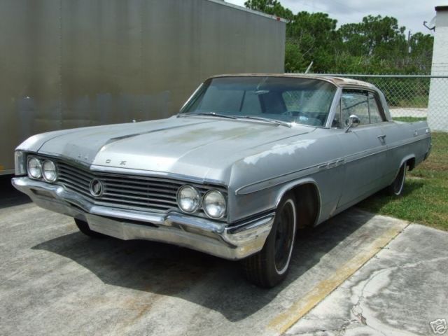 1964 Buick LeSabre (Silver/Blue)