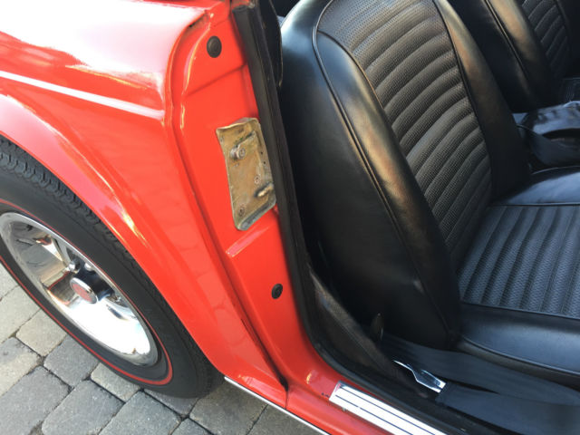 1973 Triumph TR-6 (Red/Black)