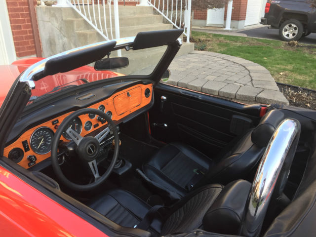 1973 Triumph TR-6 (Red/Black)