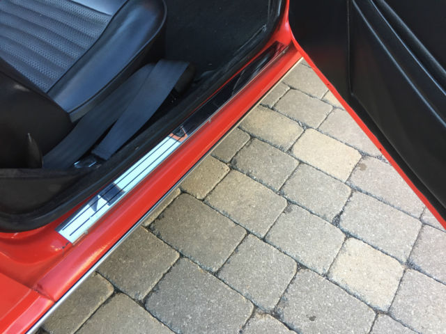 1973 Triumph TR-6 (Red/Black)