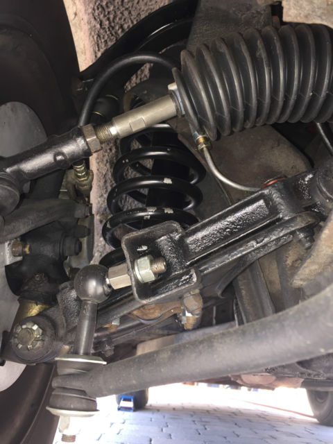 1973 Triumph TR-6 (Red/Black)