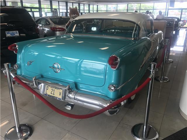 1955 Oldsmobile Eighty-Eight (Blue/Tan)
