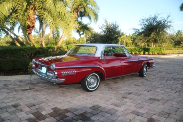 1962 Dodge Dart (Red/White/White)