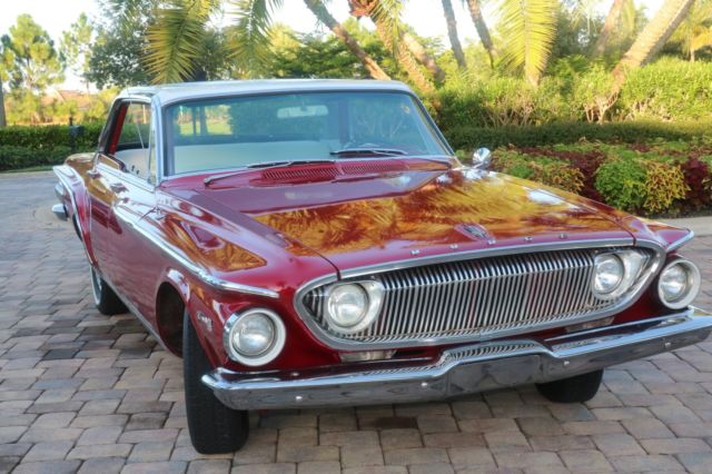 1962 Dodge Dart (Red/White/White)