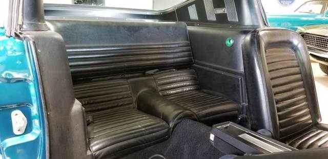 1965 Ford Mustang (Teal/Black)