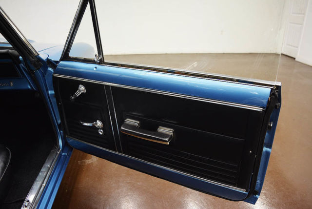 1967 Chevrolet Nova (Blue/Black)