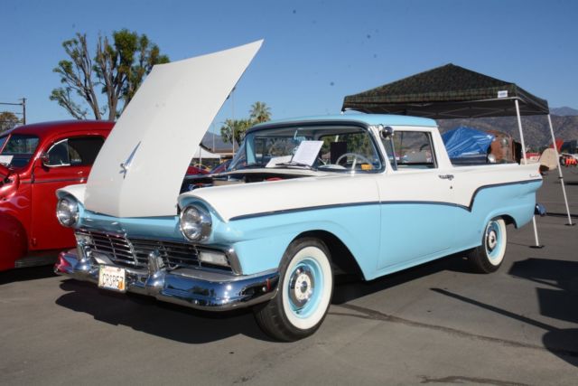 1957 Ford Ranchero (Blue/Blue)