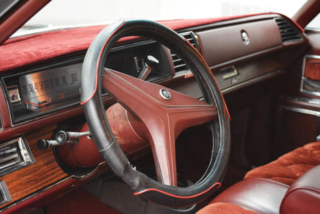 1976 Buick Electra (Maroon/Maroon)