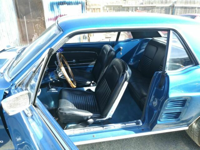 1967 Ford Mustang (Blue Metallic/Black)