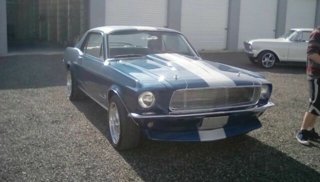 1967 Ford Mustang (Blue Metallic/Black)
