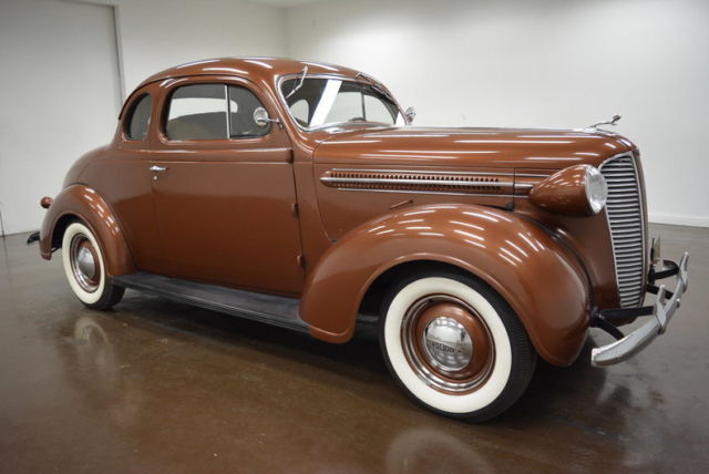 1937 Dodge Coupe (Brown/Brown)