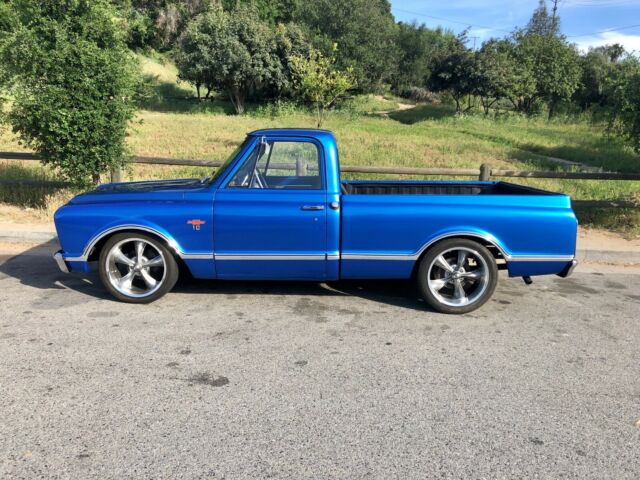 1967 Chevrolet C-10 (Blue/Gray)