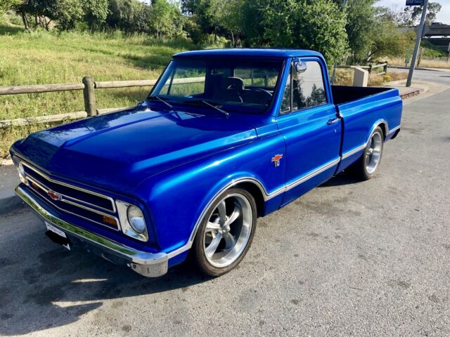 1967 Chevrolet C-10 (Blue/Gray)