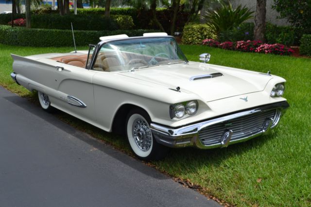 1959 Ford Thunderbird (White/Tan)