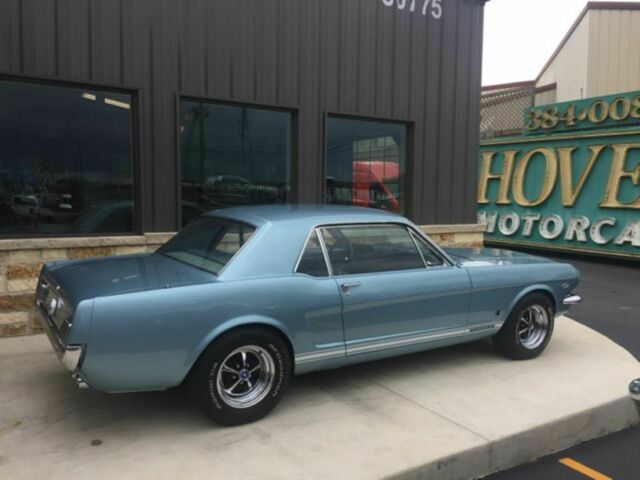 1966 Ford Mustang (Blue/Blue)