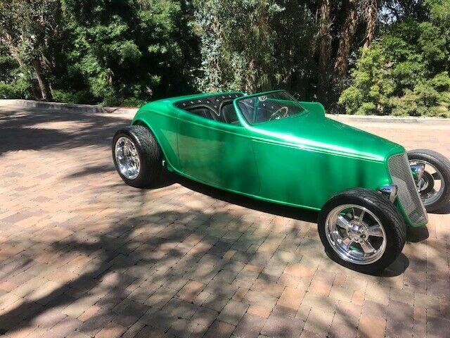 1933 Ford HighBoy Roadster (Green/Black)