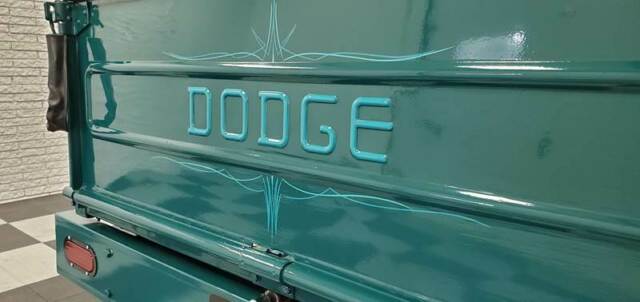 1948 Dodge Power Wagon (Gray/Gray)