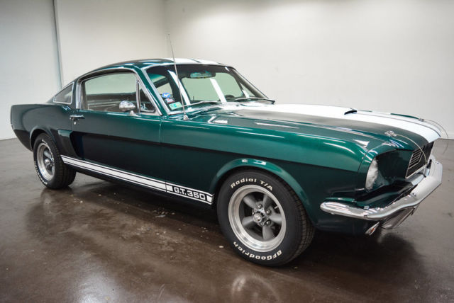 1965 Ford Mustang Fastback GT350 Clone (Green/Black)
