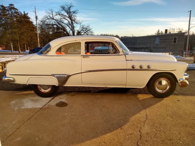 1951 Buick Special (White/Red)