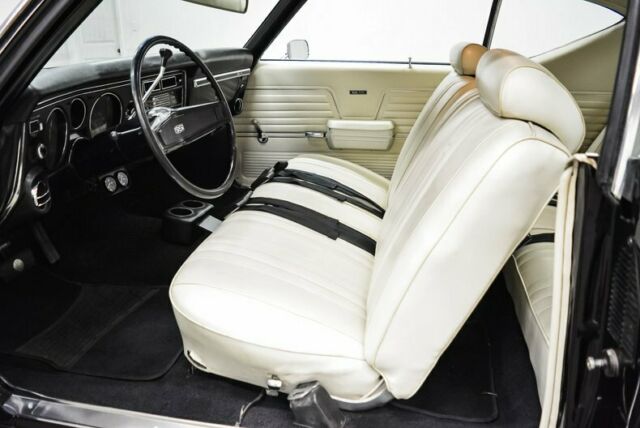1969 Chevrolet Chevelle (Gray/White)