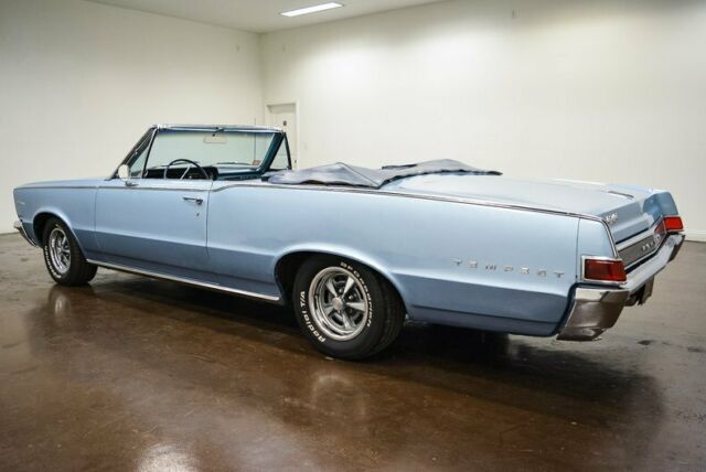 1965 Pontiac Tempest (Blue/Blue)