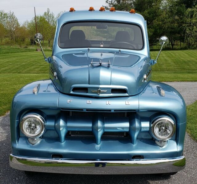 1952 Ford F3 (Blue/Gray)