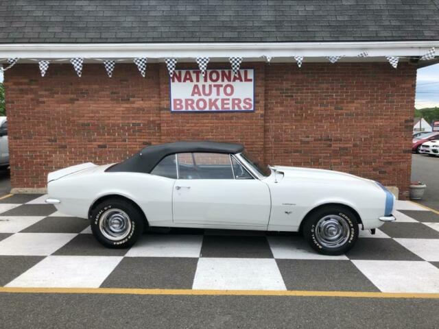 1967 Chevrolet Camaro (White/Blue)