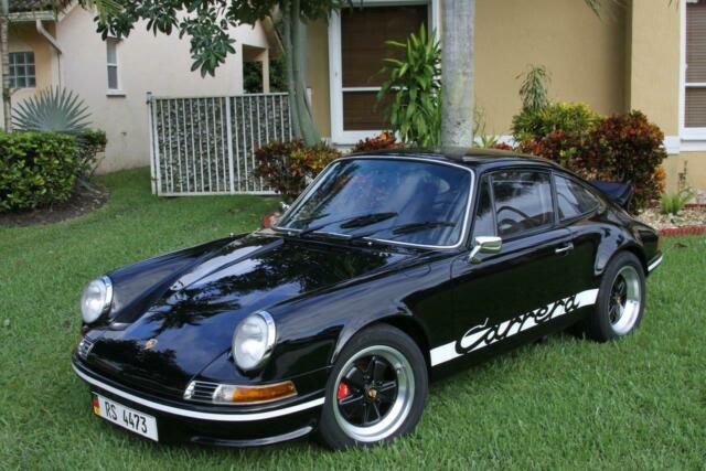 1976 Porsche 911 (Black/Black)