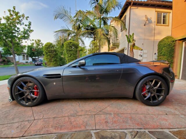 2009 Aston Martin Vantage (Gray/Black)